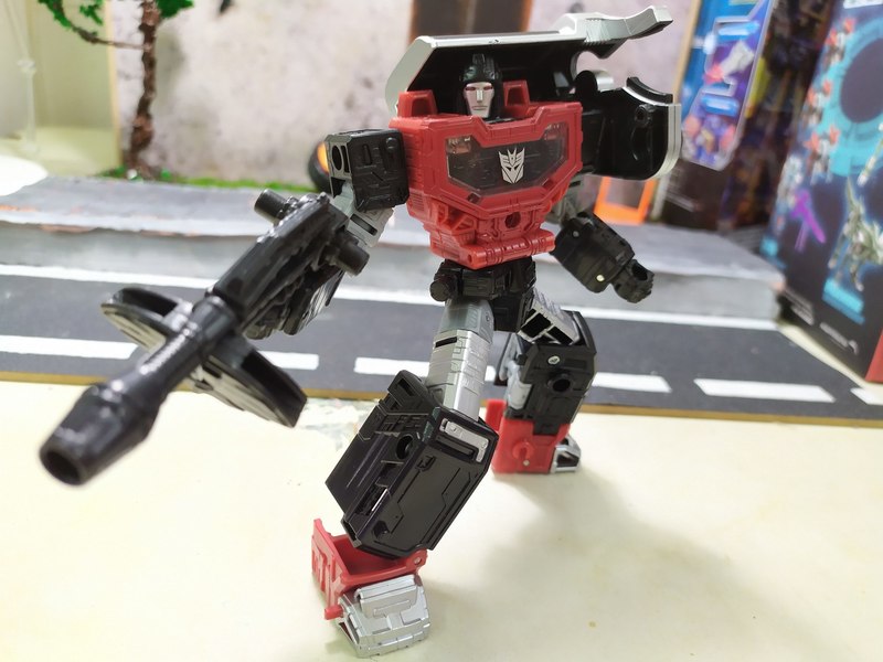 Wfc Refracktor In Hand Images Show Packaging And Figure Details  (24 of 30)